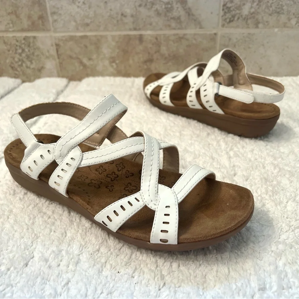 BareTraps Women's Jacey Fisherman Sandal white leather boho grandma comfort 9M